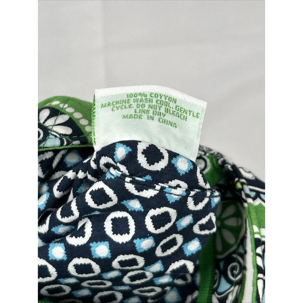 Vera Bradley Retired Hannah Handbag in Cupcakes Green Blue Pleated Small